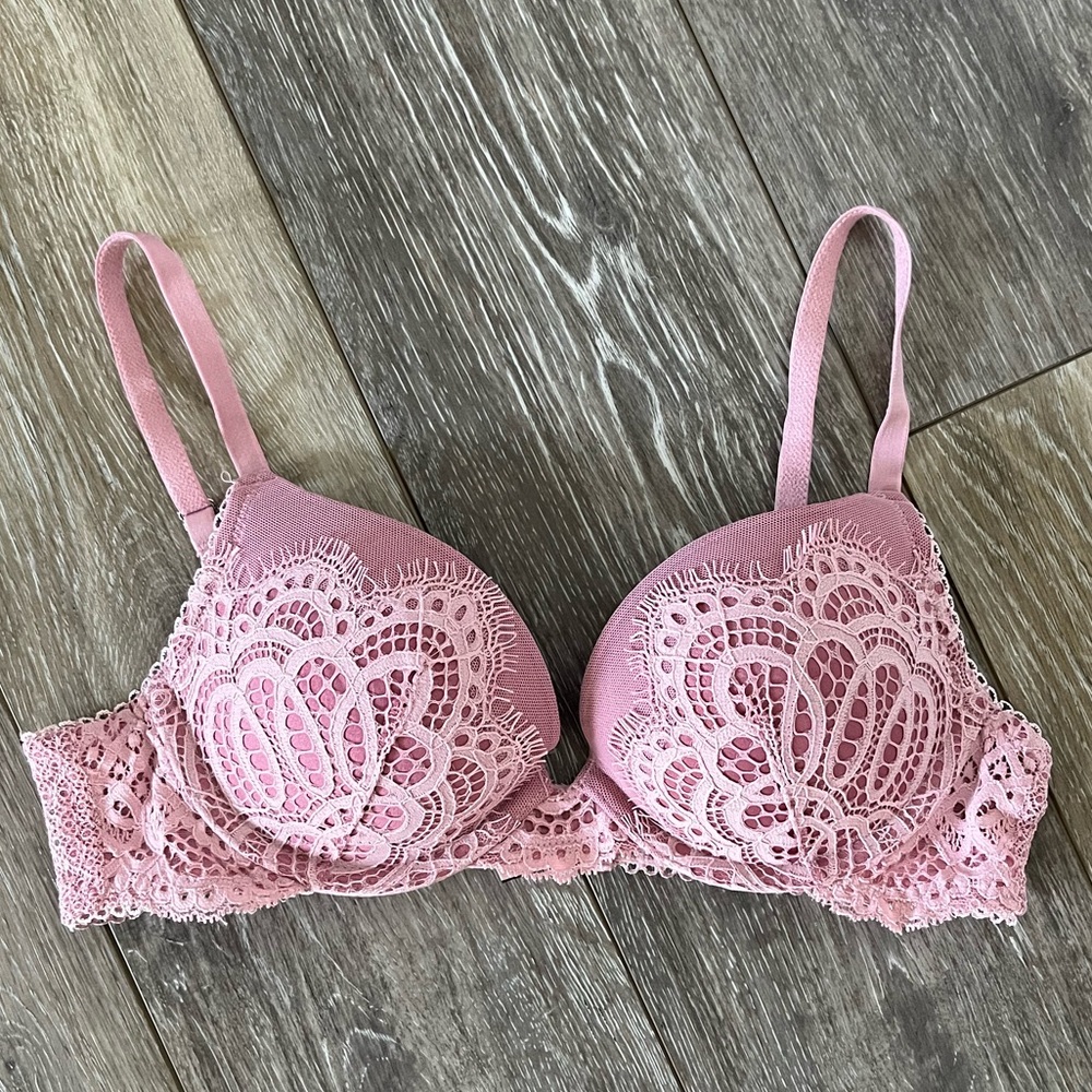 Victoria's Secret Pink Lace Dream Angels Push-Up Bra 34A